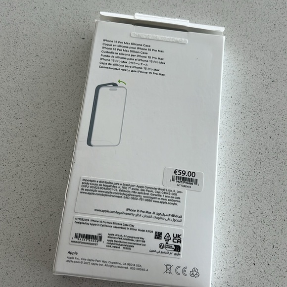 Iphone 15 Pro Max Silicone Case Magsafe - Picture 2 of 3